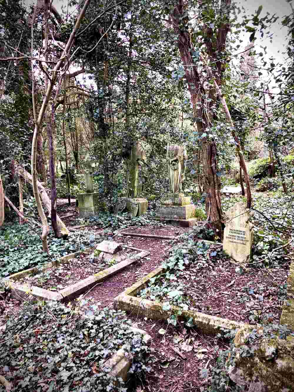 Barnes Old Cemetery London